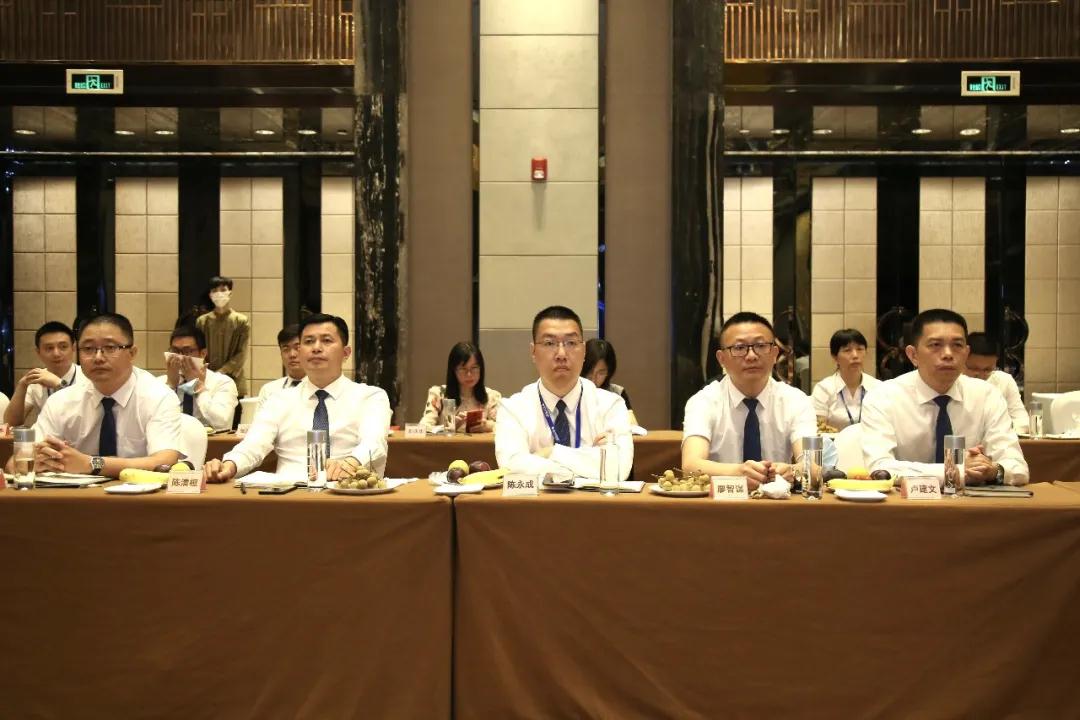 服务·沟通 共聚智赢——2020和记官网陶瓷核心经销商峰会召开